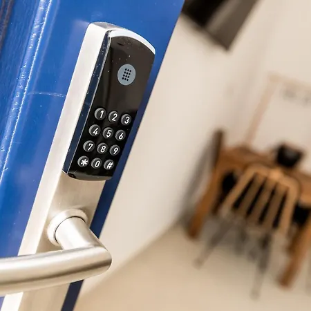Apartman Anamnisi House