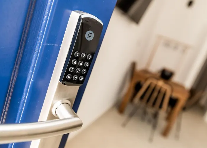 Apartman Anamnisi House