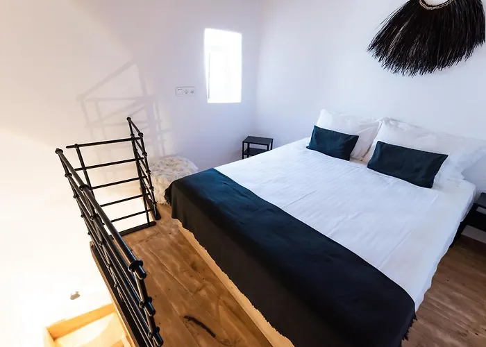 Anamnisi House Apartman *